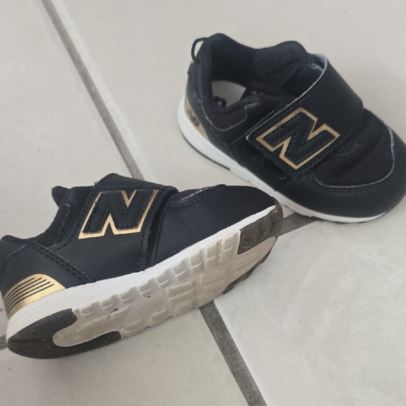 New Balance Kids Black and Gold Sneakers - Picture 2 of 6